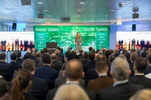 Sunnie J. Groeneveld at a Moderation on Stage